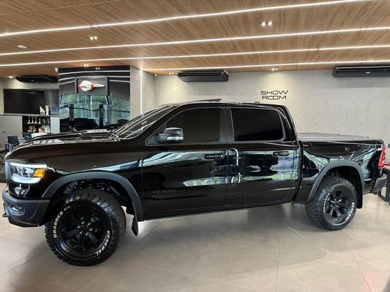RAM 1500 5.7 V8 GASOLINA REBEL CD 4X4 AUTOMÁTICO